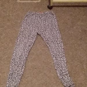 Leopard print leggings